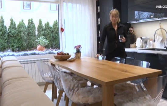 Мира Добрева показа модерния си дом