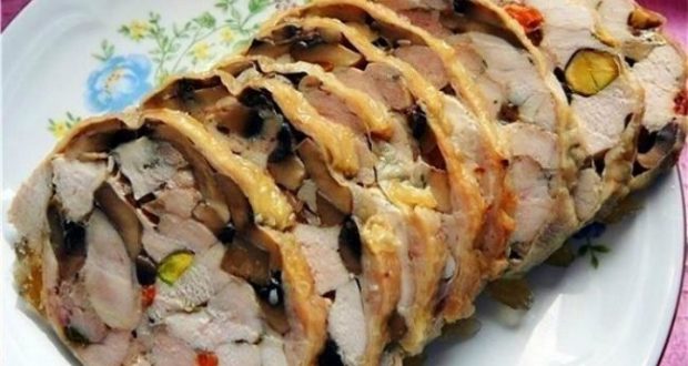 Това е ТОП рецептата за пилешко руло „Празник“-истинска наслада е за небцето