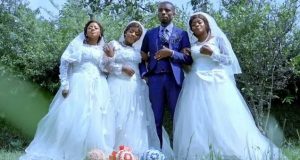 Мъж се ожени за тризначки които не искат да бъдат разделени